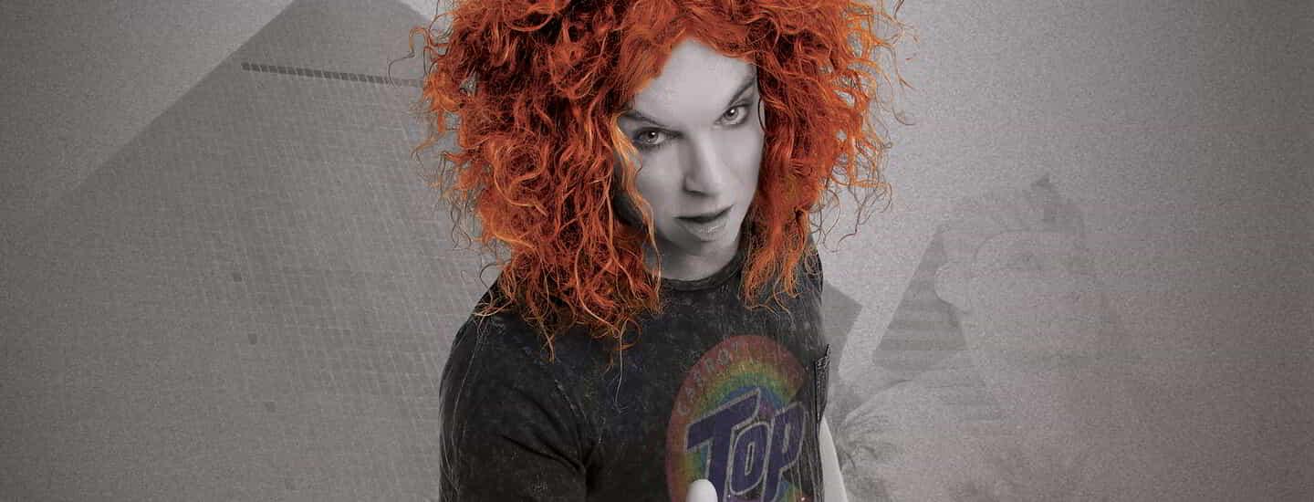 A black and white image of Carrot Top at Luxor.